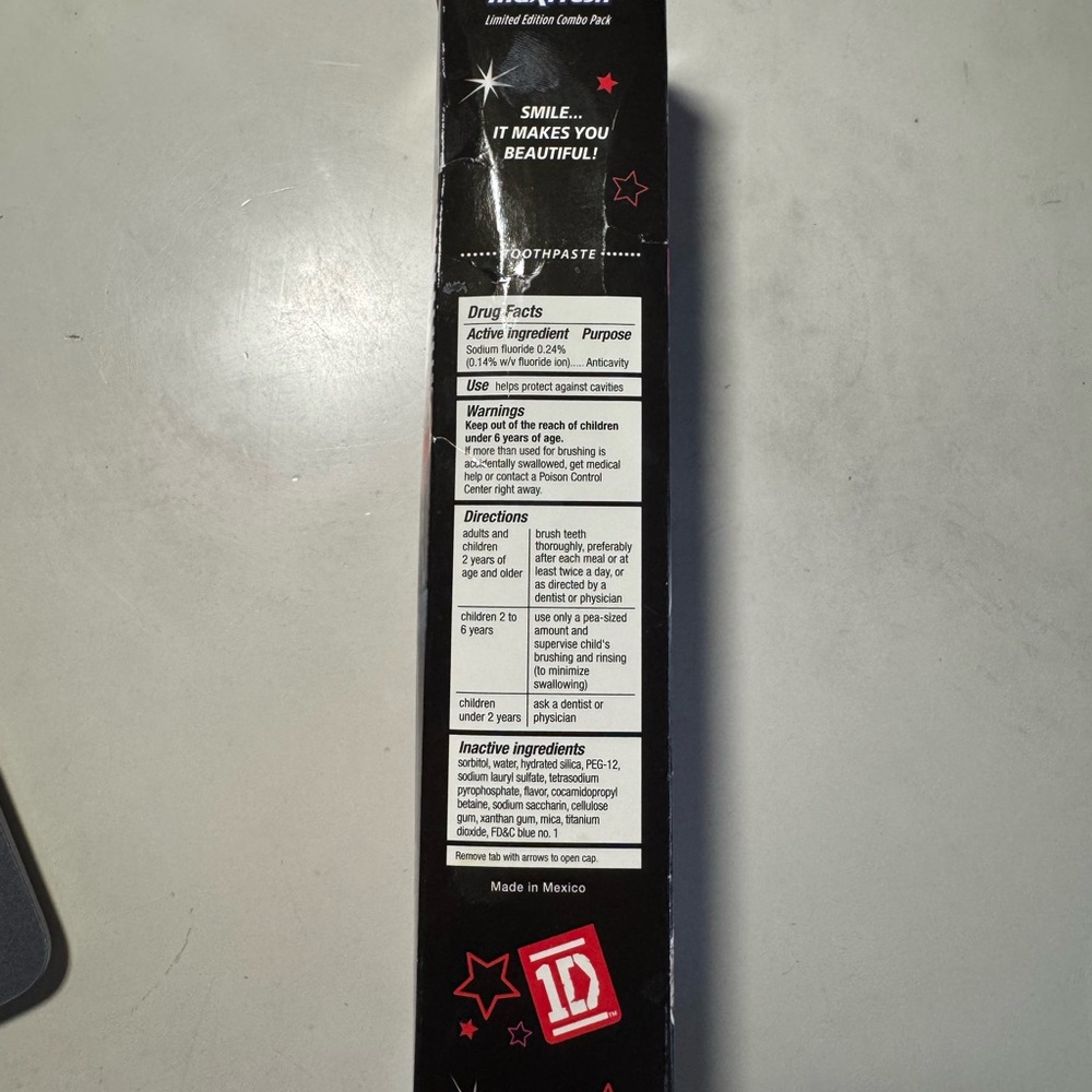 One Direction Colgate Limited Edition Box Set - Picture 3 of 5